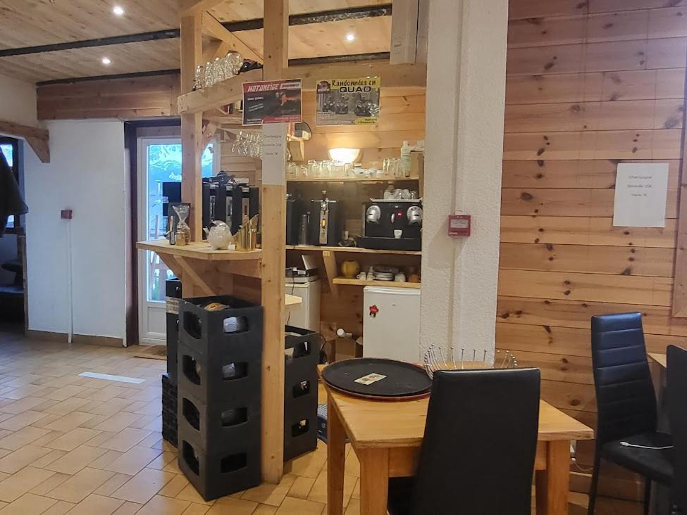 Auberge La Coulette 바르스 외부 사진